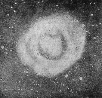 Светлая туманность округлой формы в созвездии Лисички.
